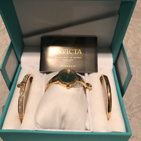 gabrielle union invicta set
